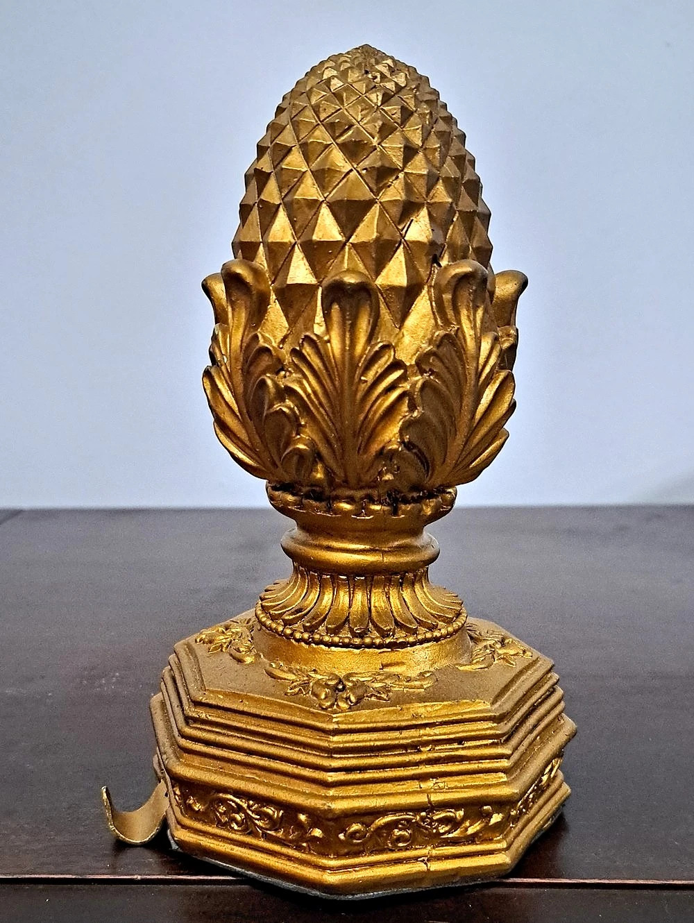Gold Decorative Pineapple Finial With Hook For Stocking Or Garland.